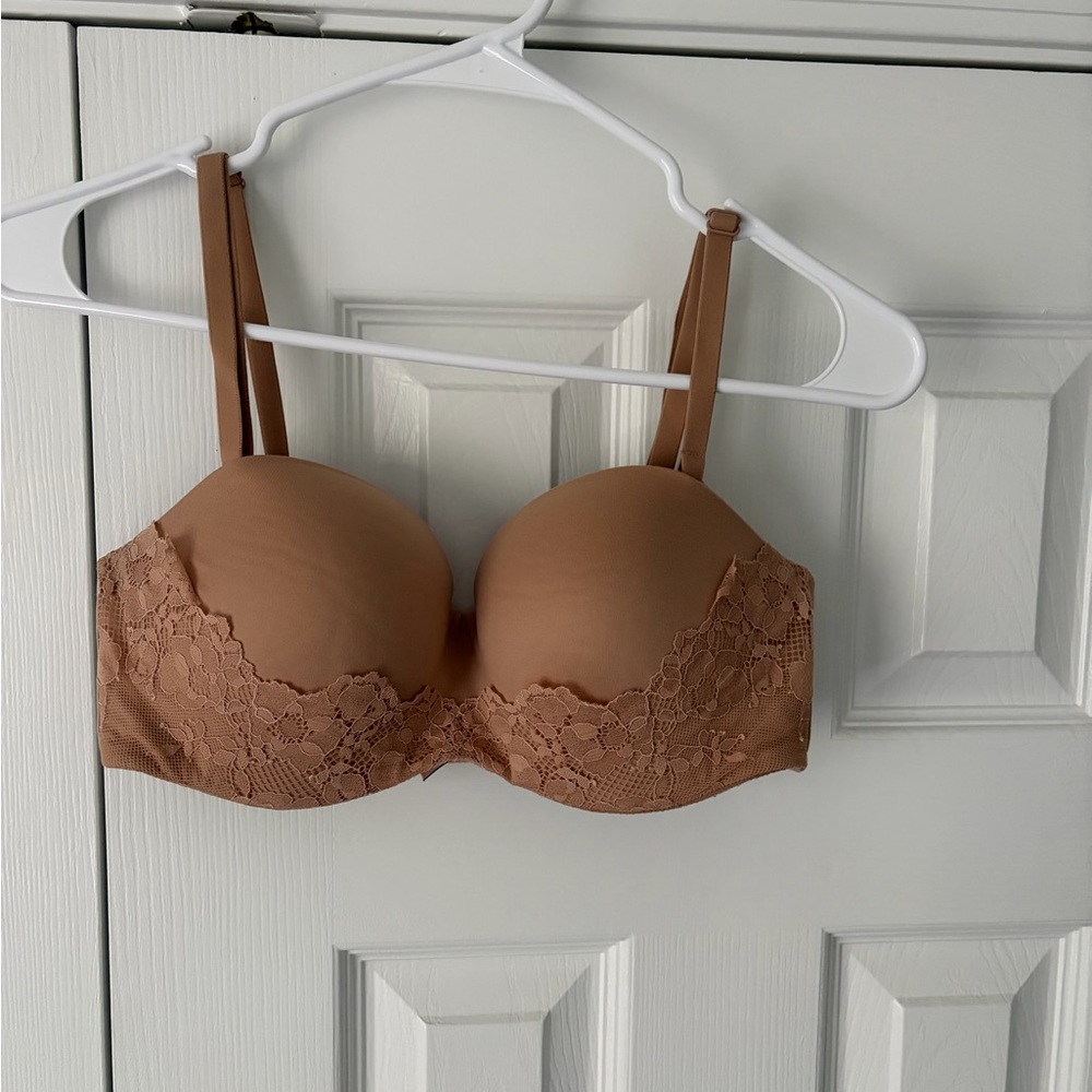 Victoria's Secret Nude Lace-Trim Strapless Convertible Bra Size 34D